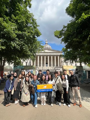 PSY Group Photo 3.jpg